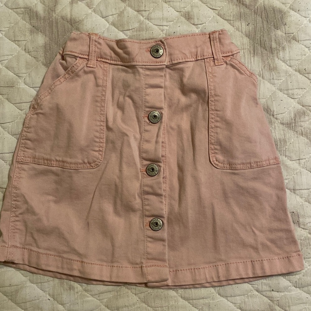 Girls light pink skirt